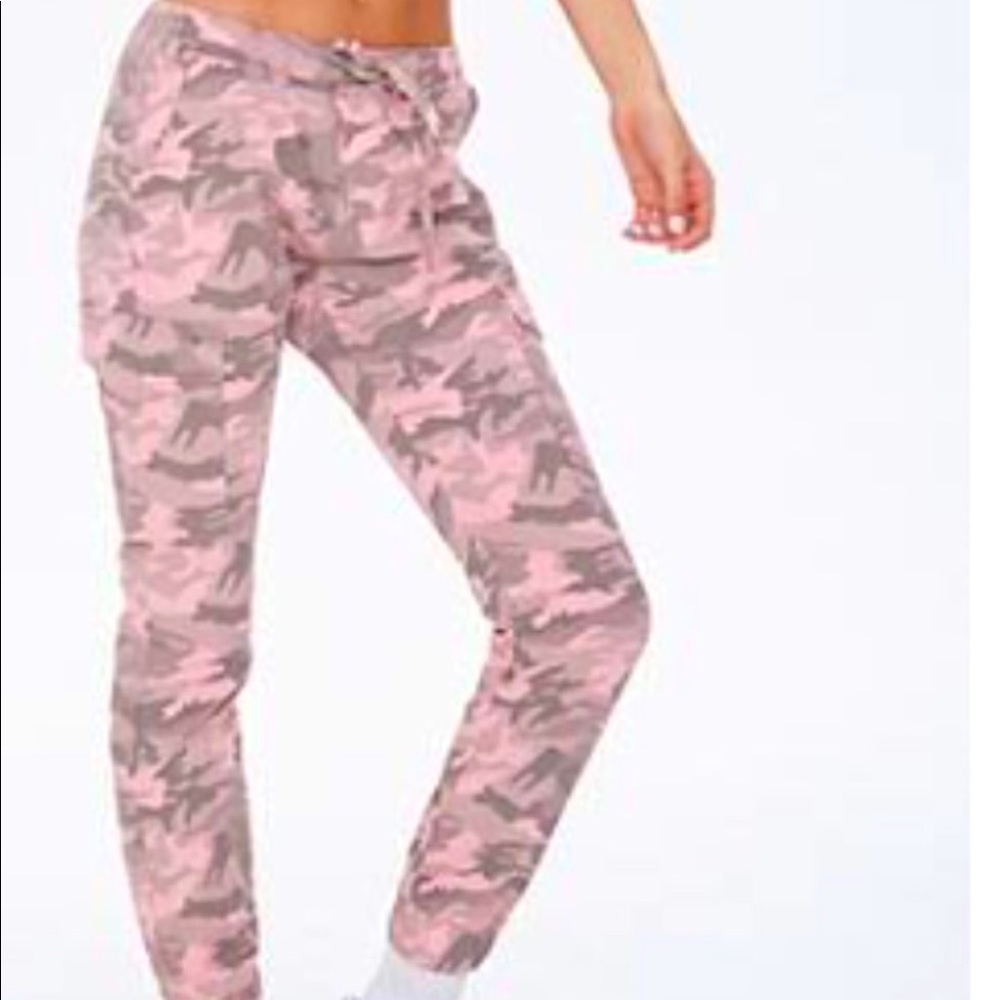 Pink camo pattern pants